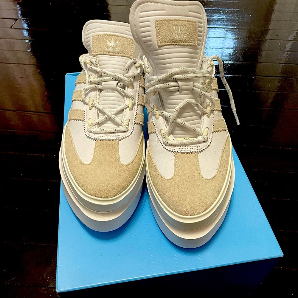 IVY PARK COLLECTION ADIDAS